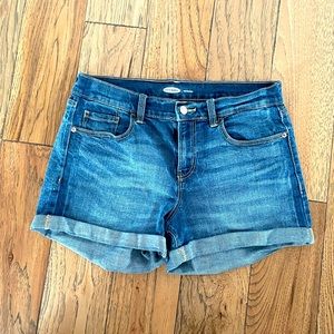 Old navy boyfriend short